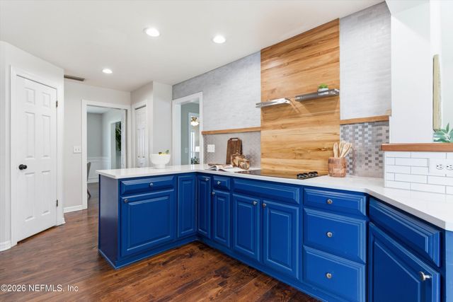 8631 SAN SERVERA Drive E, Jacksonville, FL 32217