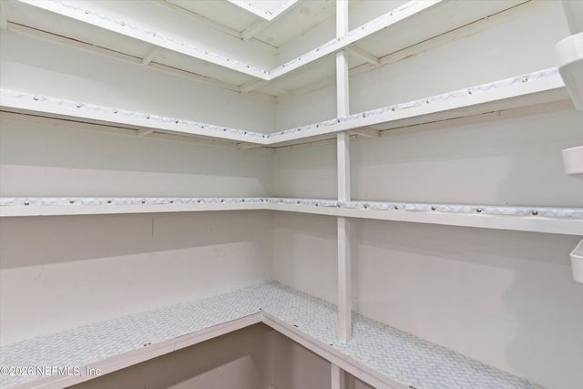 8631 SAN SERVERA Drive E, Jacksonville, FL 32217