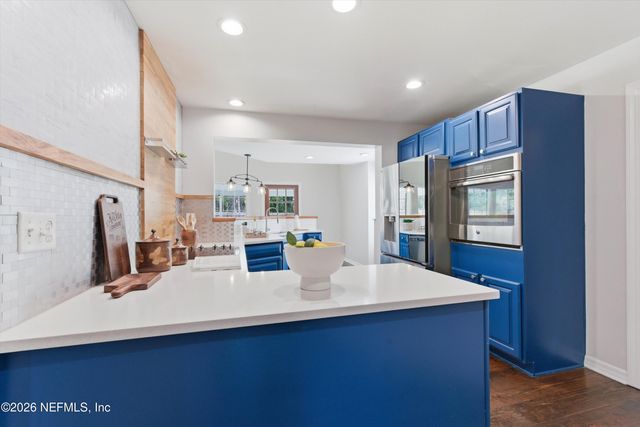 8631 SAN SERVERA Drive E, Jacksonville, FL 32217