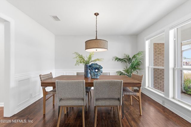 8631 SAN SERVERA Drive E, Jacksonville, FL 32217