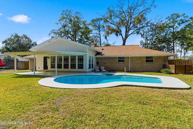 8631 SAN SERVERA Drive E, Jacksonville, FL 32217