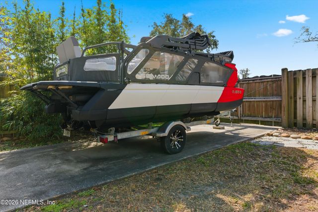 8631 SAN SERVERA Drive E, Jacksonville, FL 32217