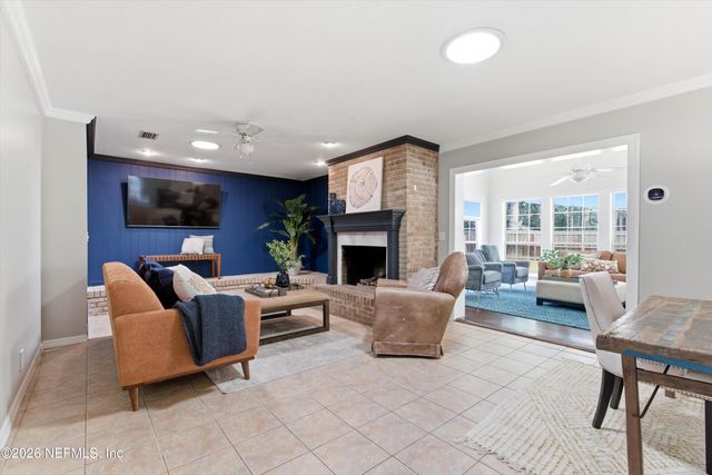 8631 SAN SERVERA Drive E, Jacksonville, FL 32217