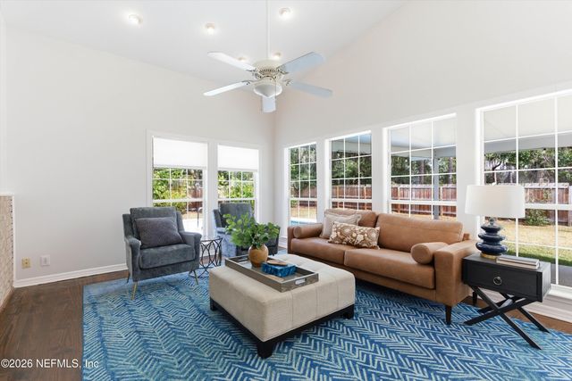 8631 SAN SERVERA Drive E, Jacksonville, FL 32217