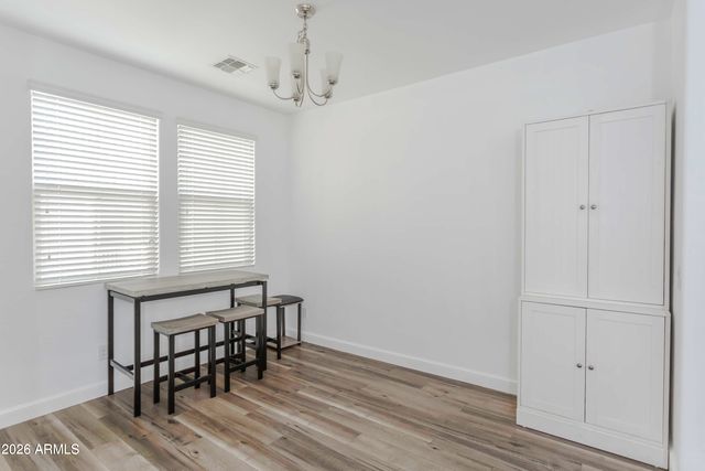 1828 N 77TH Glen, Phoenix, AZ 85035