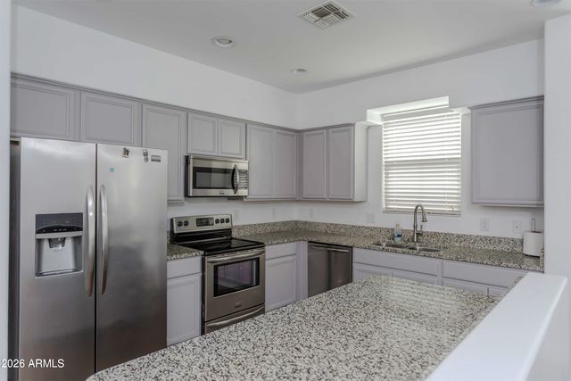 1828 N 77TH Glen, Phoenix, AZ 85035
