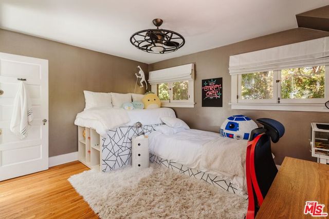 1951 Canyon Drive, Los Angeles, CA 90068