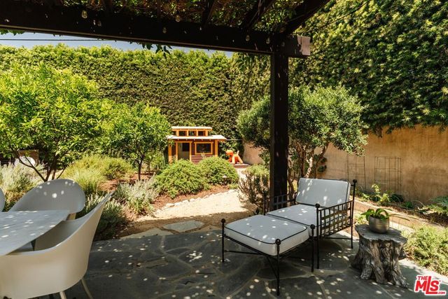 1951 Canyon Drive, Los Angeles, CA 90068