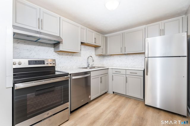 949 Pleasant Valley Road 8-1, South Windsor, CT 06074