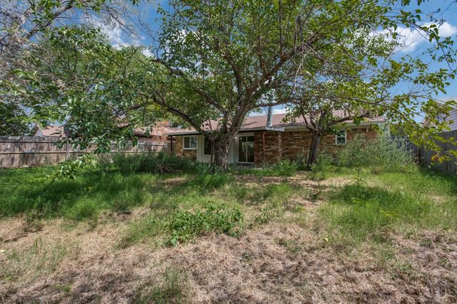 6401 Dorchester Trail, North Richland Hills, TX 76182