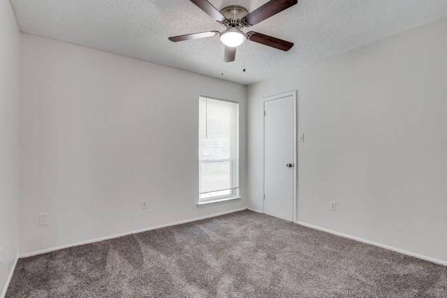 6401 Dorchester Trail, North Richland Hills, TX 76182