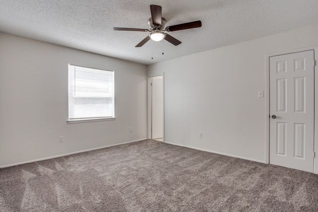 6401 Dorchester Trail, North Richland Hills, TX 76182