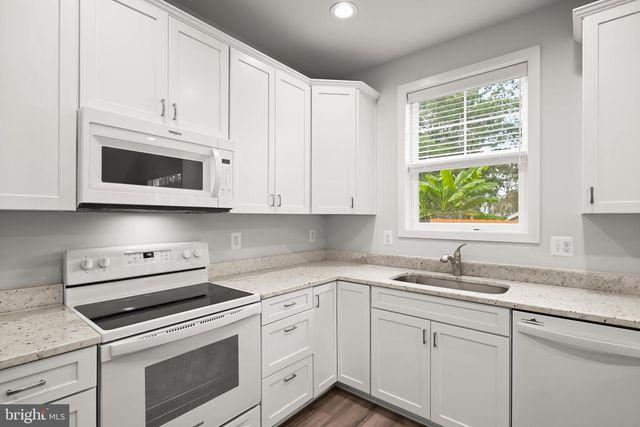 1716 MILLSTONE DR, Edgewater, MD 21037