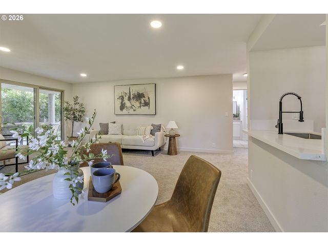 11670 Sw BOONES BEND Dr 46, Beaverton, OR 97008