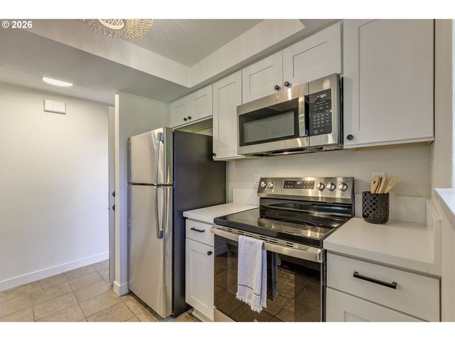 11670 Sw BOONES BEND Dr 46, Beaverton, OR 97008