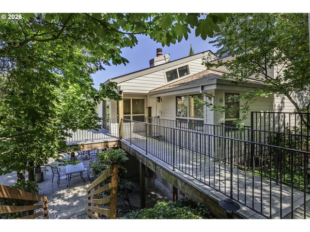 11670 Sw BOONES BEND Dr 46, Beaverton, OR 97008