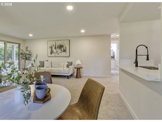 11670 Sw BOONES BEND Dr 46, Beaverton, OR 97008