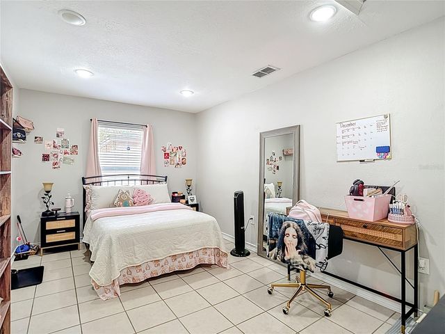 3203 PINELLAS PLACE, Tampa, FL 33619