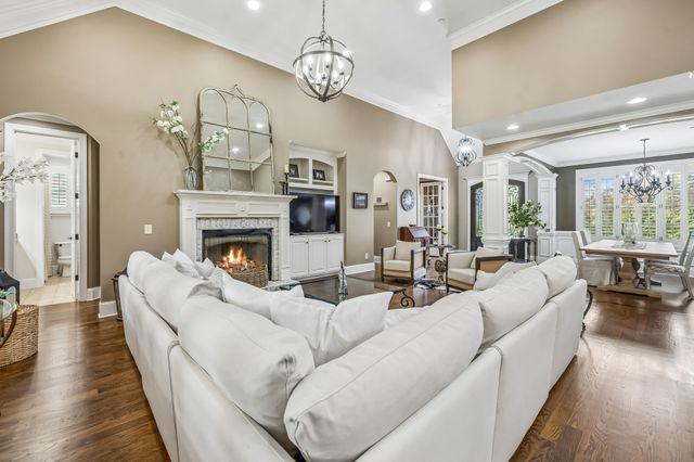 2005 Clifton Johnston Ct, Nolensville, TN 37135