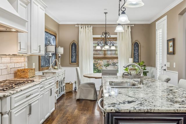 2005 Clifton Johnston Ct, Nolensville, TN 37135