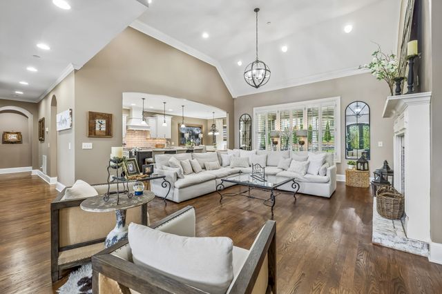 2005 Clifton Johnston Ct, Nolensville, TN 37135