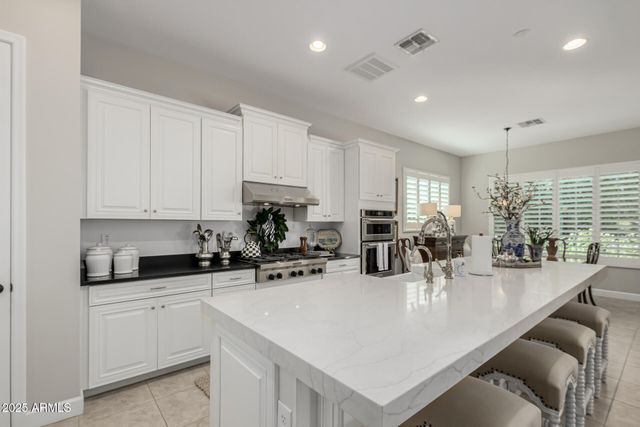 2960 E Sunrise Place, Chandler, AZ 85286