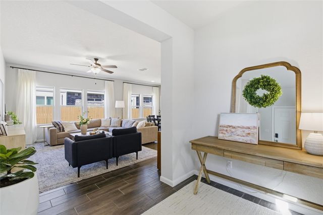 920 Paddock LN, Georgetown, TX 78626