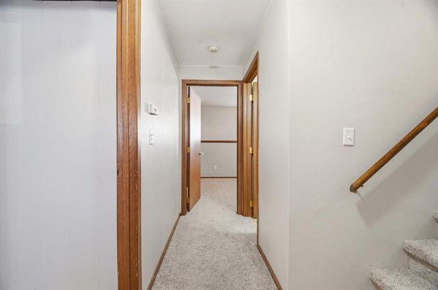 29 HILLOCK COURT, Appleton, WI 54914