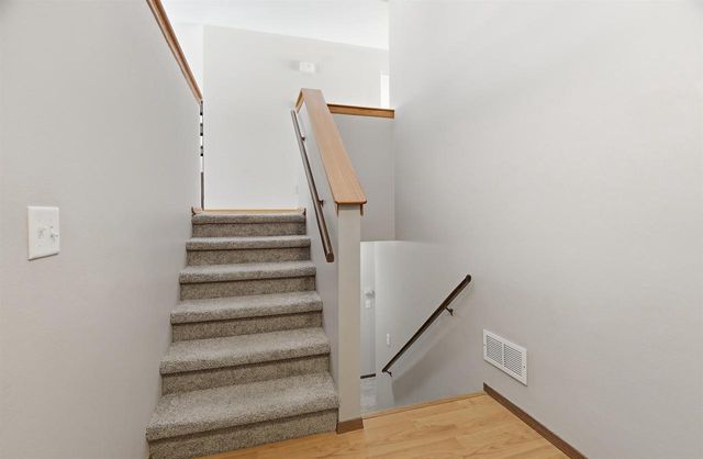 29 HILLOCK COURT, Appleton, WI 54914