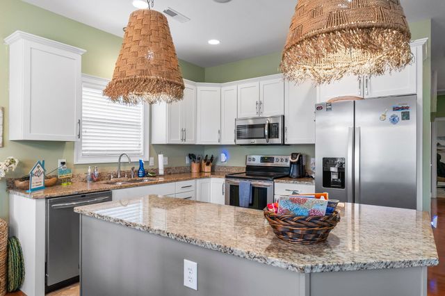 721 Ashland Ave., North Myrtle Beach, SC 29582