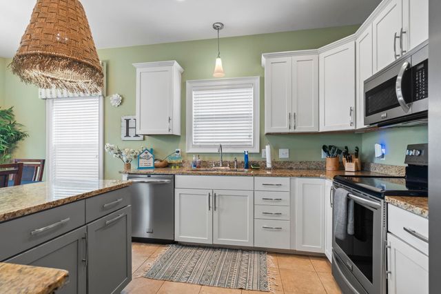 721 Ashland Ave., North Myrtle Beach, SC 29582