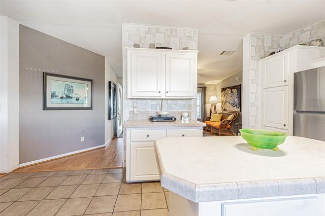 37627 LORENA AVENUE, Zephyrhills, FL 33541