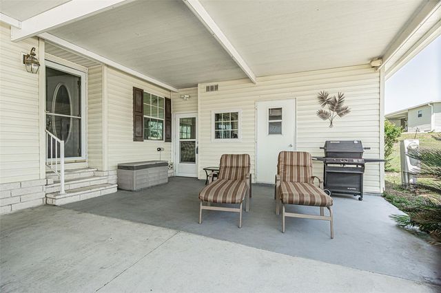 37627 LORENA AVENUE, Zephyrhills, FL 33541