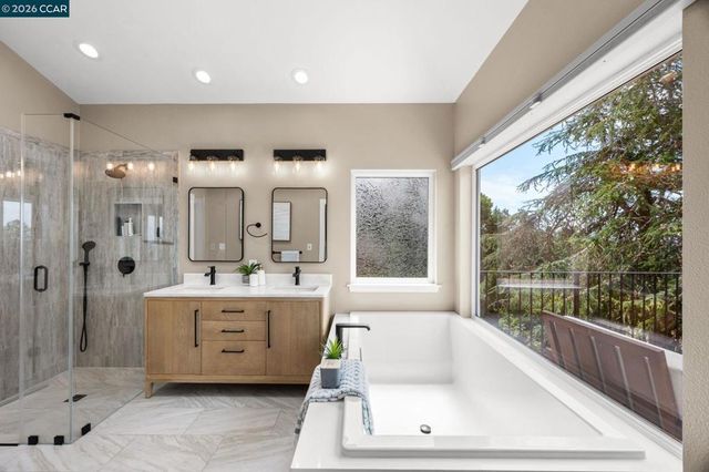 3685 Virden Ave, Oakland, CA 94619