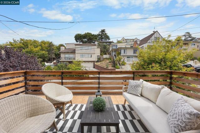 3685 Virden Ave, Oakland, CA 94619