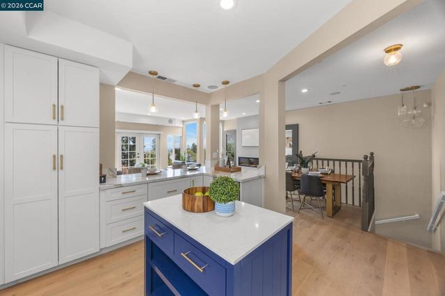 3685 Virden Ave, Oakland, CA 94619