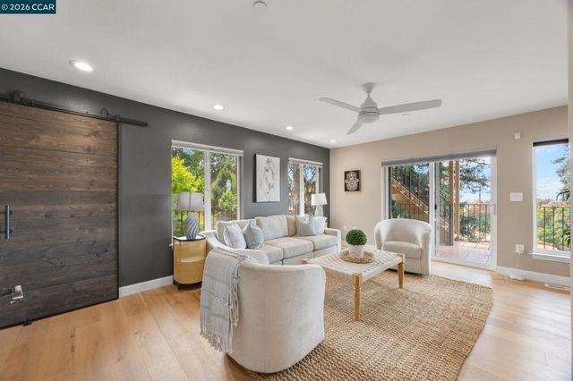 3685 Virden Ave, Oakland, CA 94619