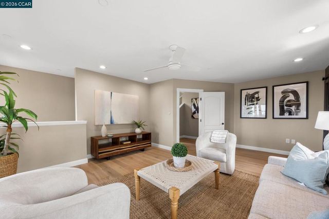 3685 Virden Ave, Oakland, CA 94619