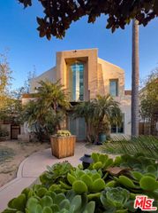 358 11th Street, Santa Monica, CA 90402