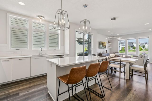 4932 161st Street W, Lakeville, MN 55044