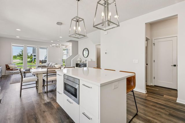 4932 161st Street W, Lakeville, MN 55044