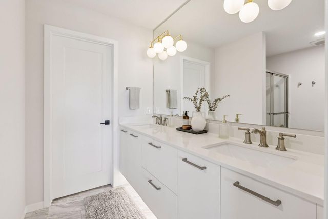 4932 161st Street W, Lakeville, MN 55044