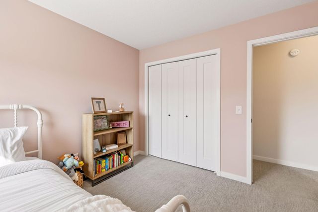 4932 161st Street W, Lakeville, MN 55044