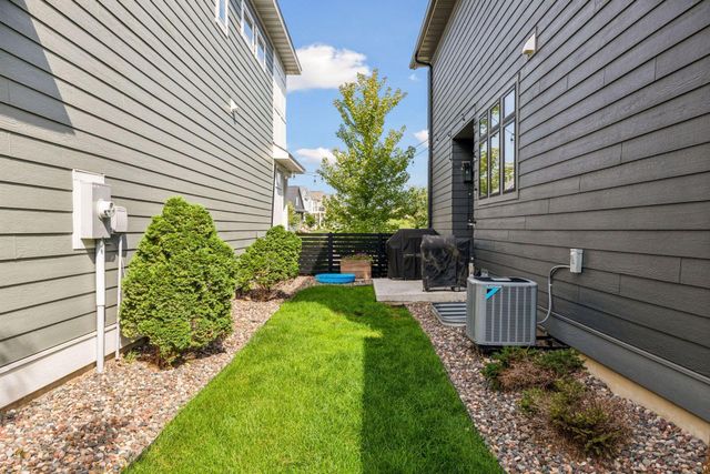 4932 161st Street W, Lakeville, MN 55044