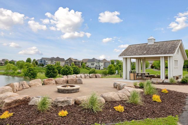 4932 161st Street W, Lakeville, MN 55044