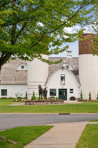 4932 161st Street W, Lakeville, MN 55044