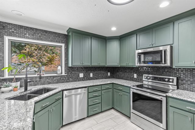 4000 Lost Creek Boulevard, Fort Worth, TX 76008