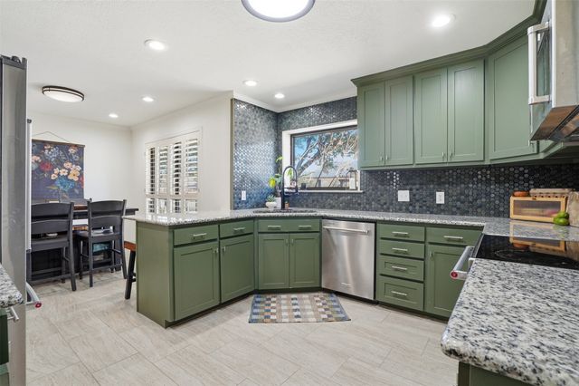 4000 Lost Creek Boulevard, Fort Worth, TX 76008