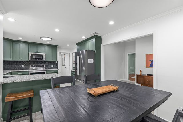 4000 Lost Creek Boulevard, Fort Worth, TX 76008