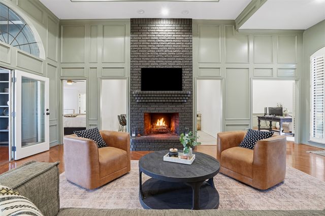 4000 Lost Creek Boulevard, Fort Worth, TX 76008